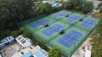 广东财经大学三水校区网球场